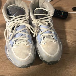 Kyrie Irving basketball shoes